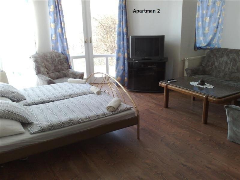 Marci Villa Печ Номер фото