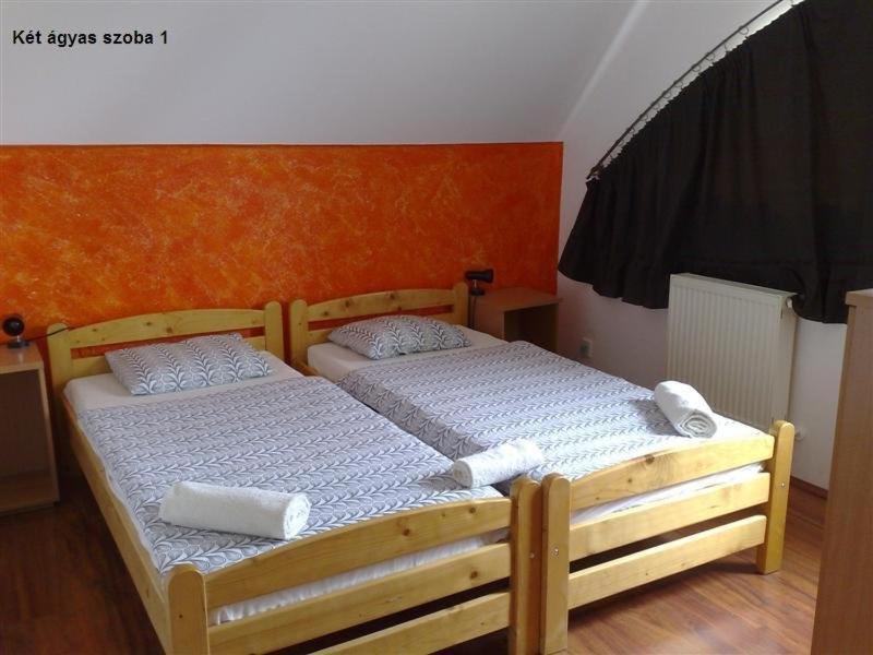 Marci Villa Печ Номер фото